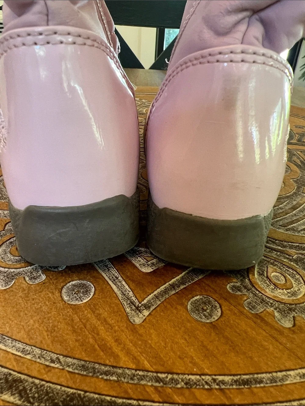 Totes size 11. Girls' Pink Winter Snow Boots - zippered. Few scuffs.